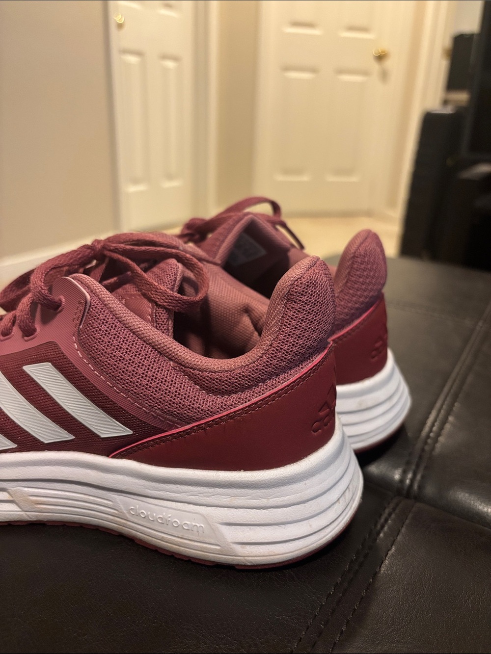 adidas Women's Cloudfoam Trainer in Burgundy with White Stripes - Picture 3 of 3